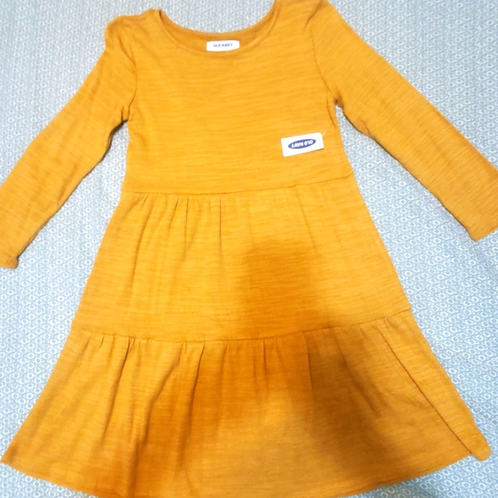 Girls dress